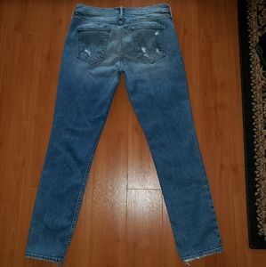 MOTHER FLIRT COLD FEET JEANS MED. WASH SIZE 28